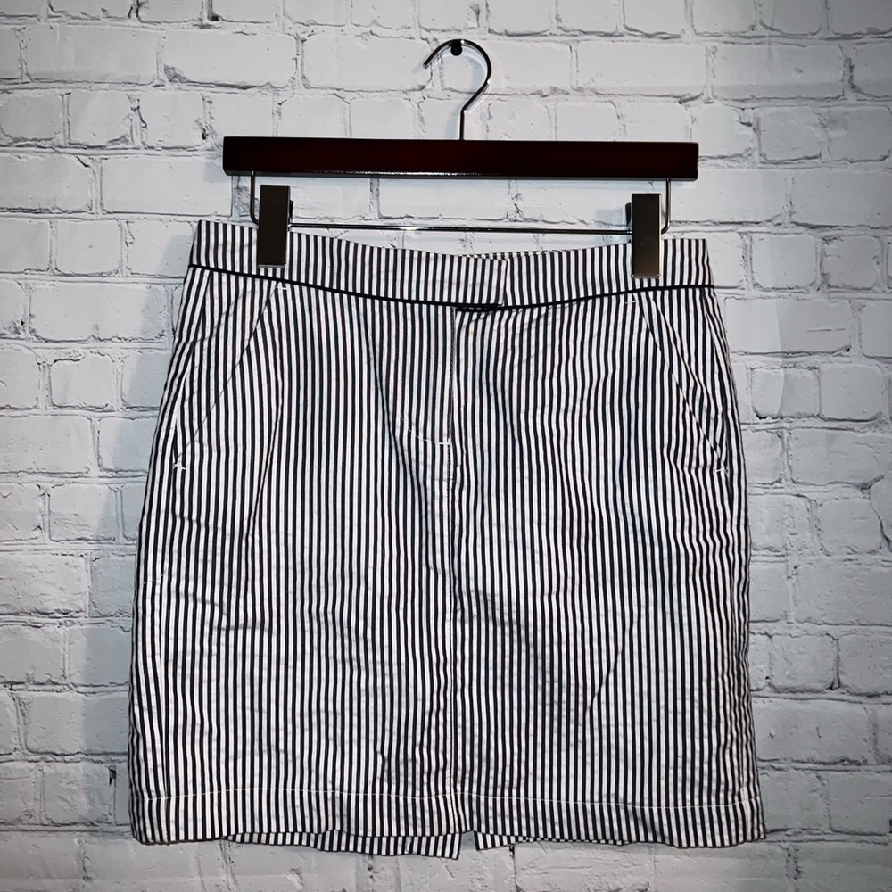 Tommy Hilfiger Black & White Striped Skirt size 2 - Picture 2 of 11